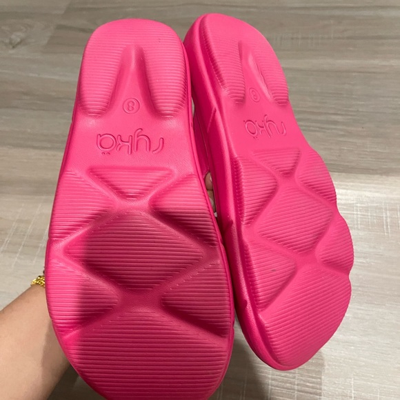 RYKA Rest EZ Sport Recovery Thong Sandals - Picture 3 of 4
